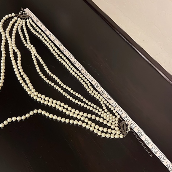 Vintage 7 strand faux pearls Statement Necklace - Picture 4 of 5